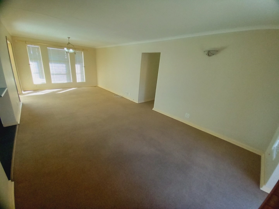 3 Bedroom Property for Sale in Roodia Free State